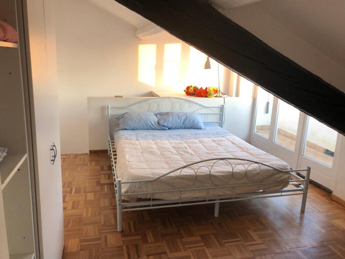 Charming 1-Bed Apartment In Milano ภายนอก รูปภาพ