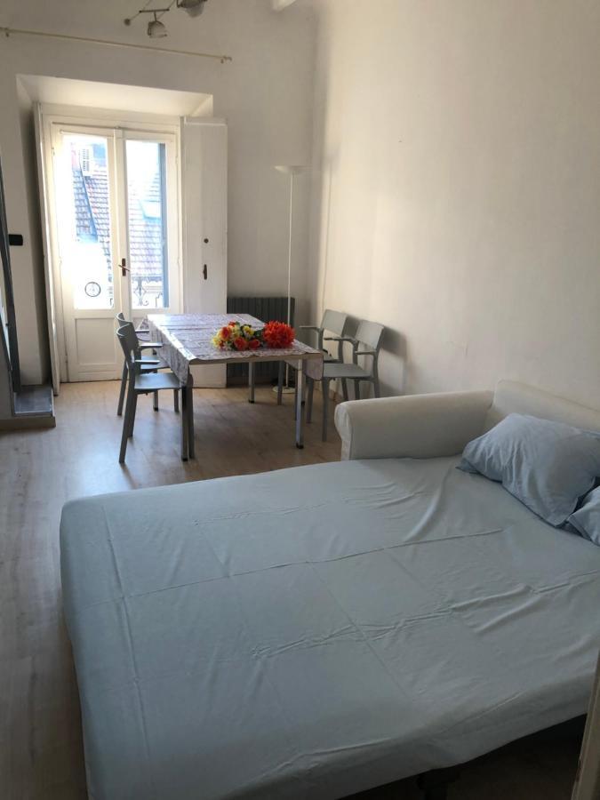 Charming 1-Bed Apartment In Milano ภายนอก รูปภาพ